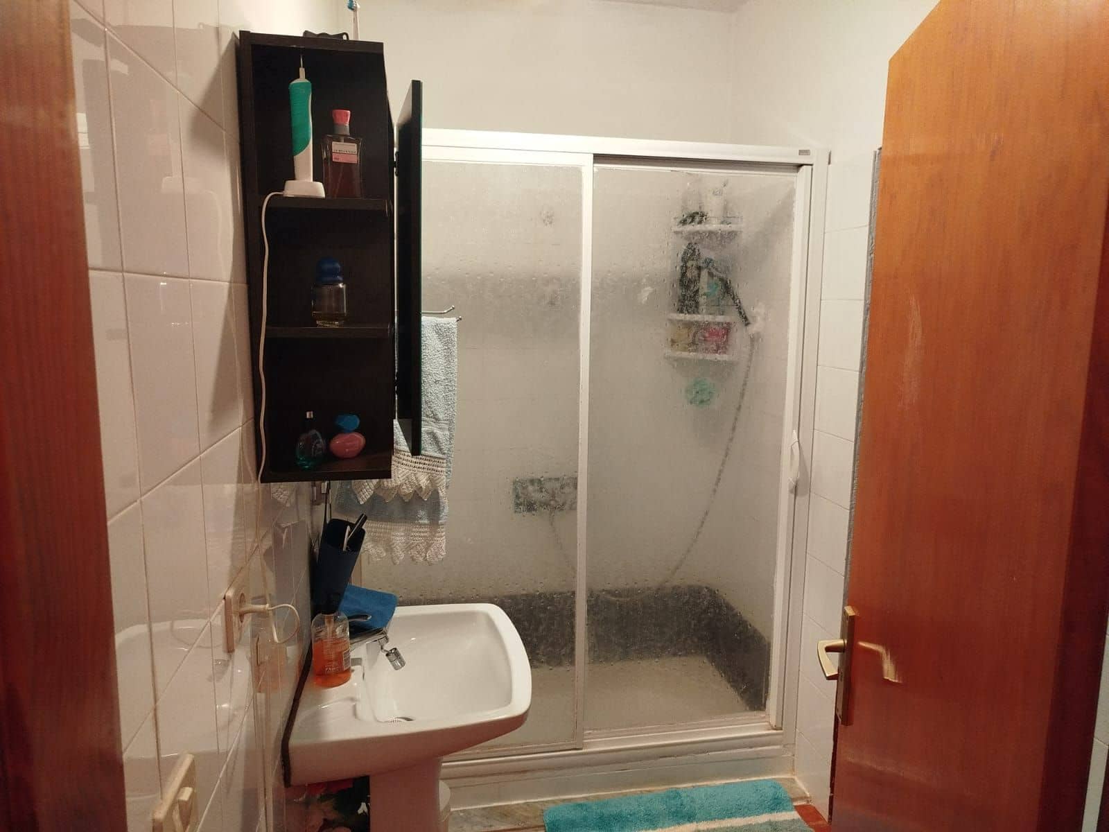 4 bedroom Villa for sale in Antigua with garage - € 290,000 (Ref: 9326039)