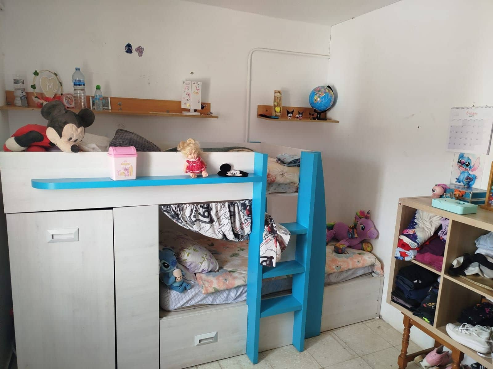 4 bedroom Villa for sale in Antigua with garage - € 290,000 (Ref: 9326039)