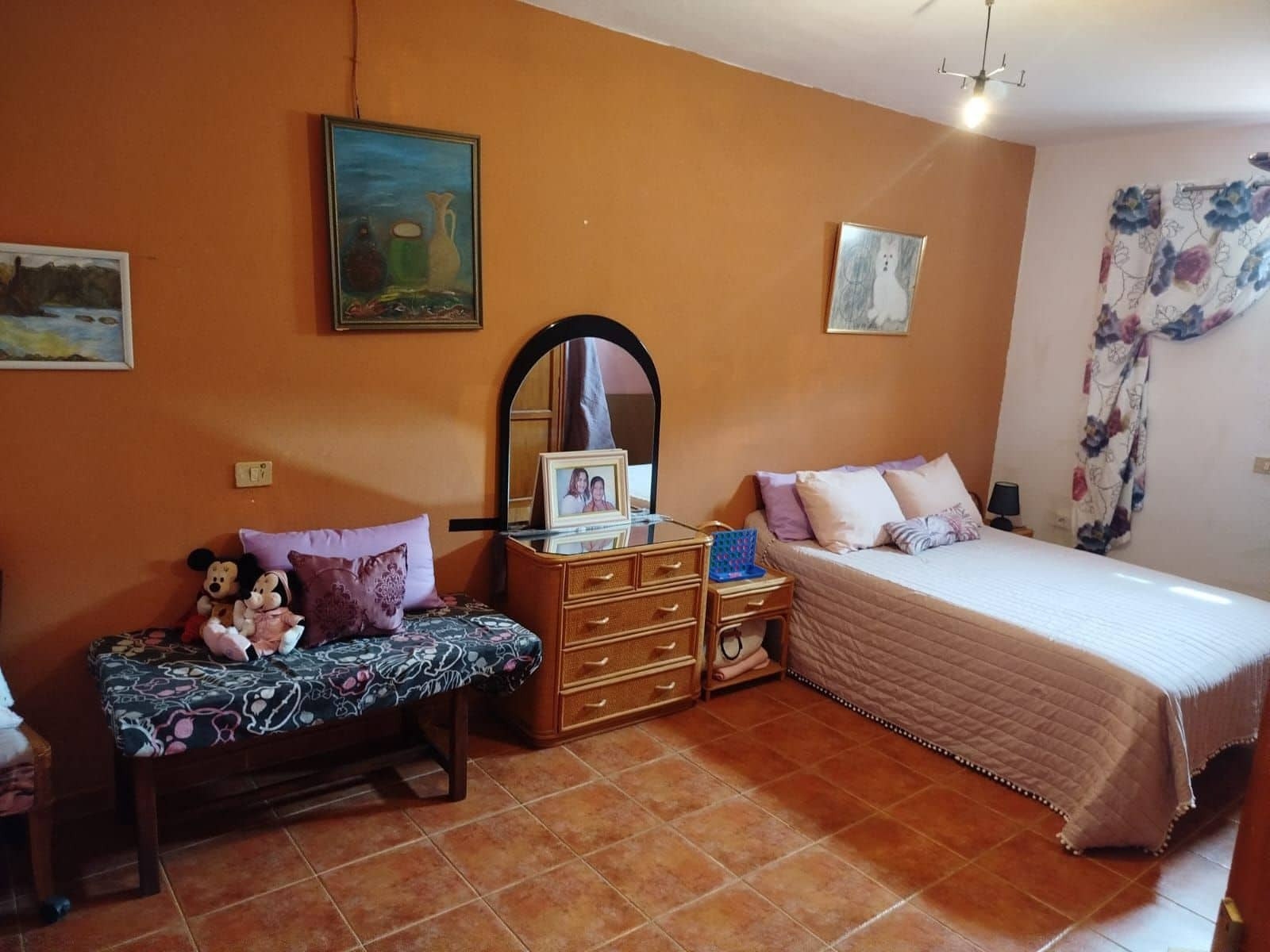 4 bedroom Villa for sale in Antigua with garage - € 290,000 (Ref: 9326039)