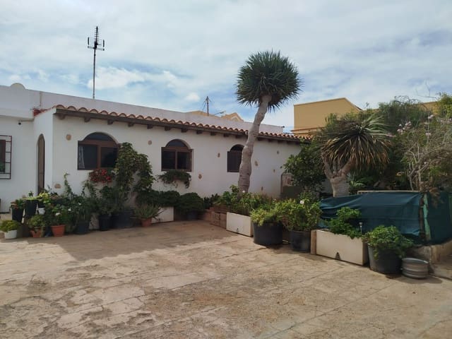 4 camera da letto Villa in vendita in Antigua con garage - 290.000 € (Rif: 9326039)
