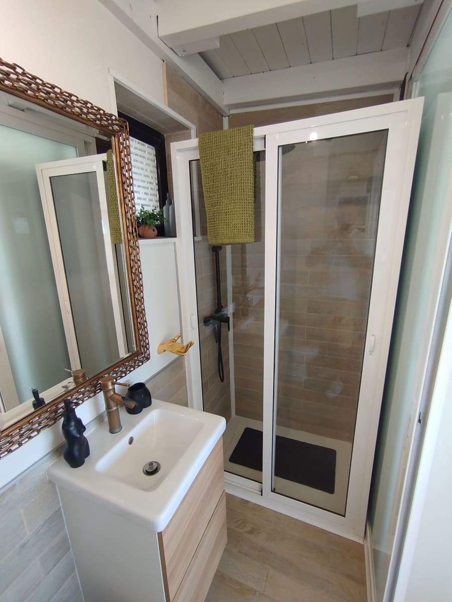 4 slaapkamer Halfvrijstaande villa te koop in Corralejo met zwembad garage - € 349.950 (Ref: 9355696)