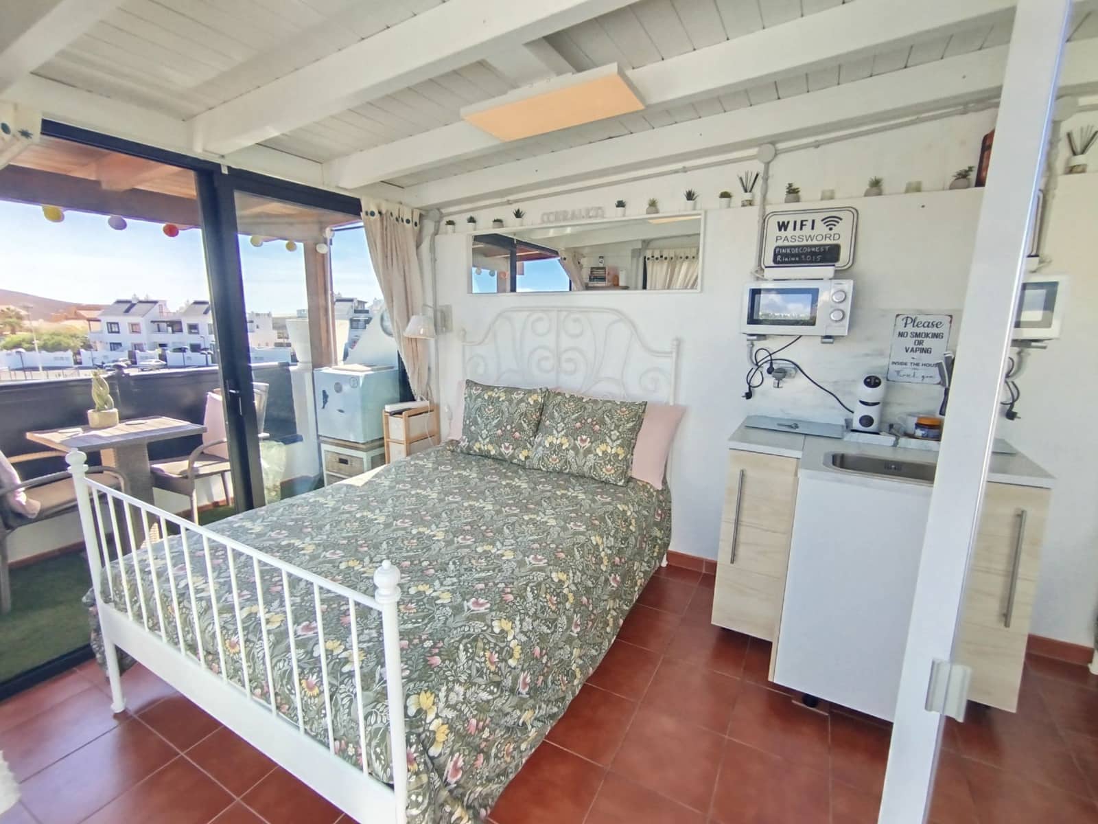 4 slaapkamer Halfvrijstaande villa te koop in Corralejo met zwembad garage - € 349.950 (Ref: 9355696)