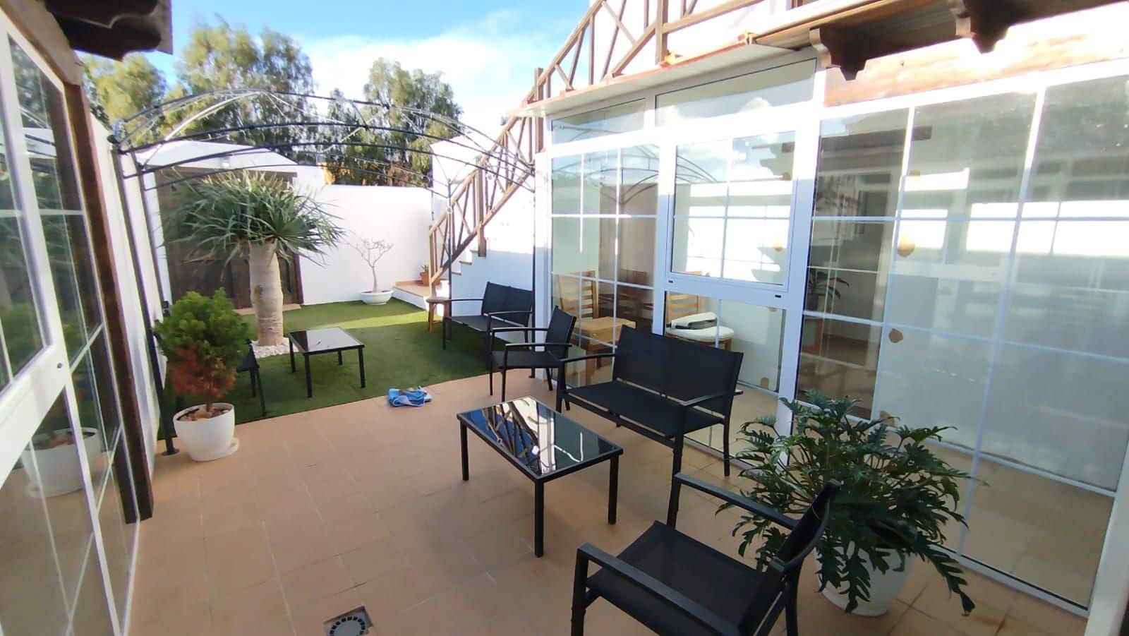 3 makuuhuone Huvila myytävänä paikassa Tuineje mukana uima-altaan - 469 000 € (Ref: 9468186)