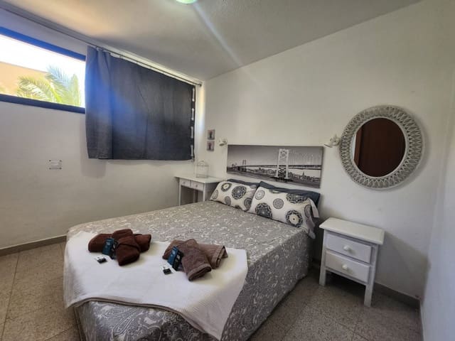 1 Zimmer Wohnung zu verkaufen in Costa de Antigua, Antigua mit Pool - 145.000 € (Ref: 9472265)