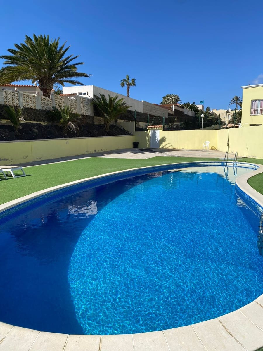 2 soverom Leilighet til salgs i Costa Calma med svømmebasseng garasje - € 230 000 (Ref: 9568111)