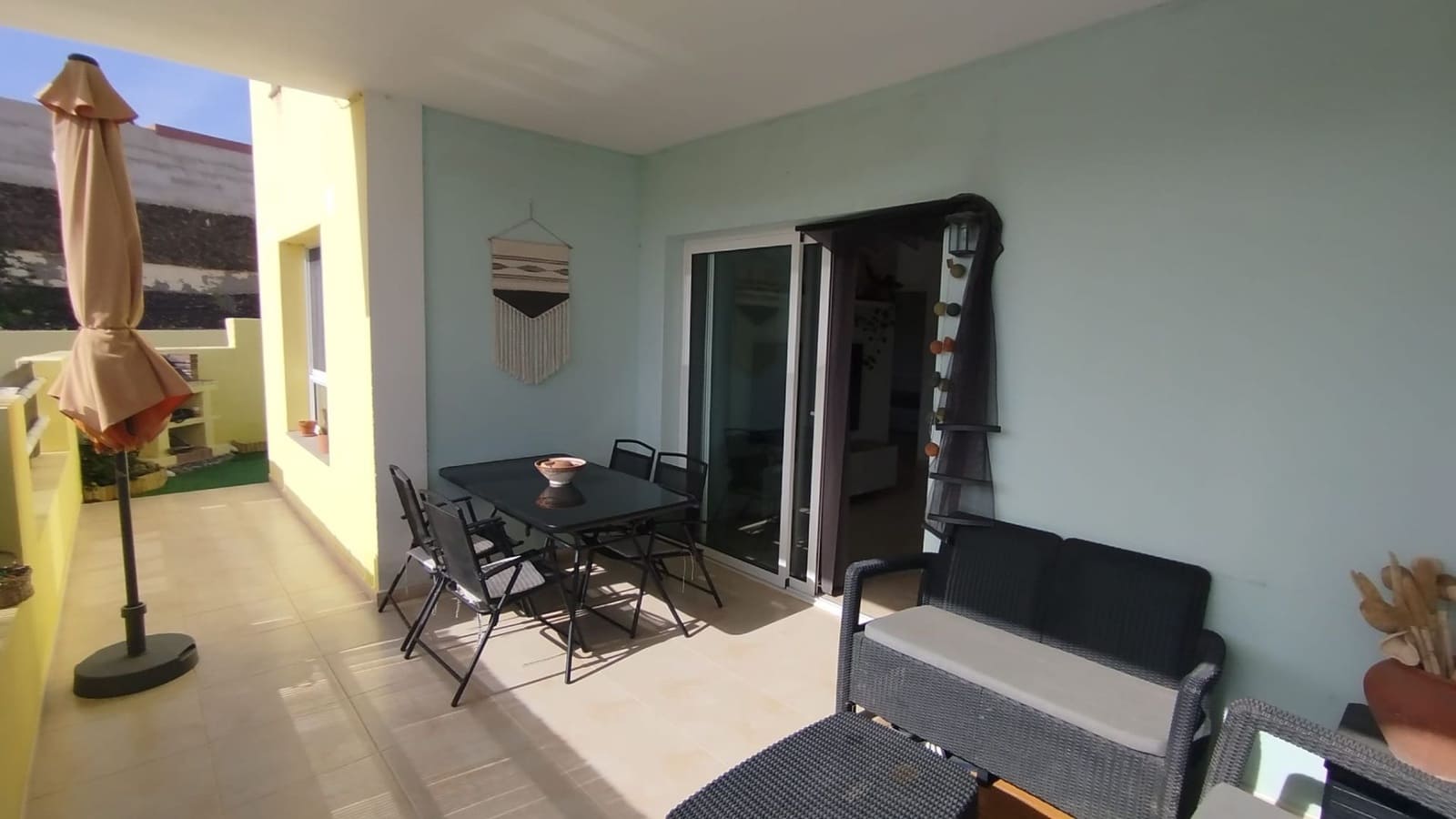 2 soverom Leilighet til salgs i Costa Calma med svømmebasseng garasje - € 230 000 (Ref: 9568111)