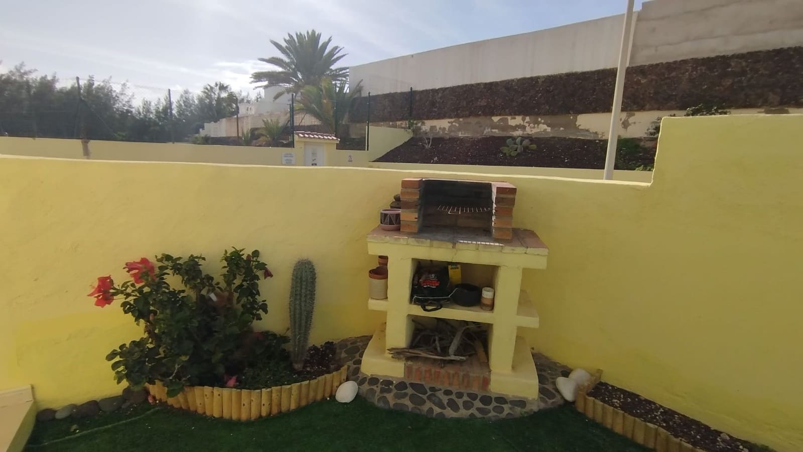 2 soverom Leilighet til salgs i Costa Calma med svømmebasseng garasje - € 230 000 (Ref: 9568111)