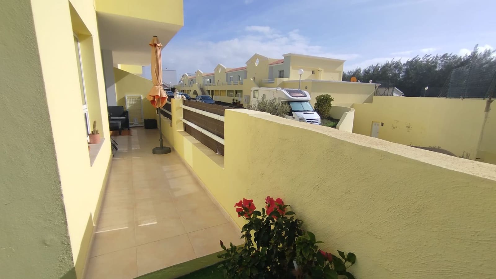 2 soverom Leilighet til salgs i Costa Calma med svømmebasseng garasje - € 230 000 (Ref: 9568111)