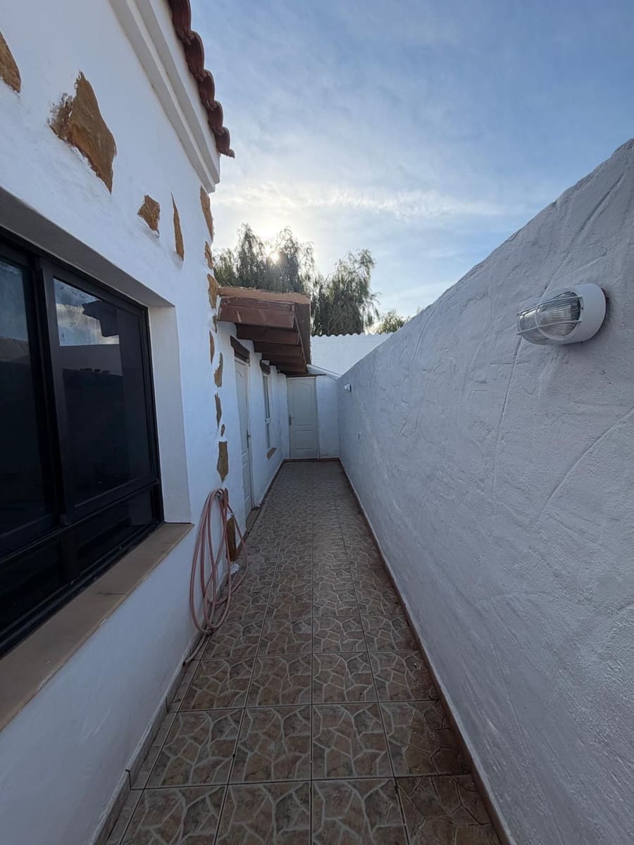 Apartamento de 2 habitaciones en Tetir en alquiler - 950 € (Ref: 9568112)