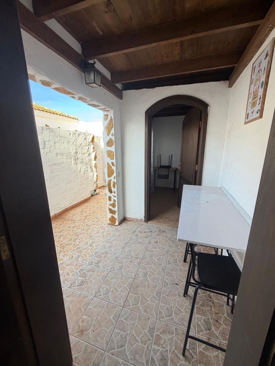 Apartamento de 2 habitaciones en Tetir en alquiler - 950 € (Ref: 9568112)