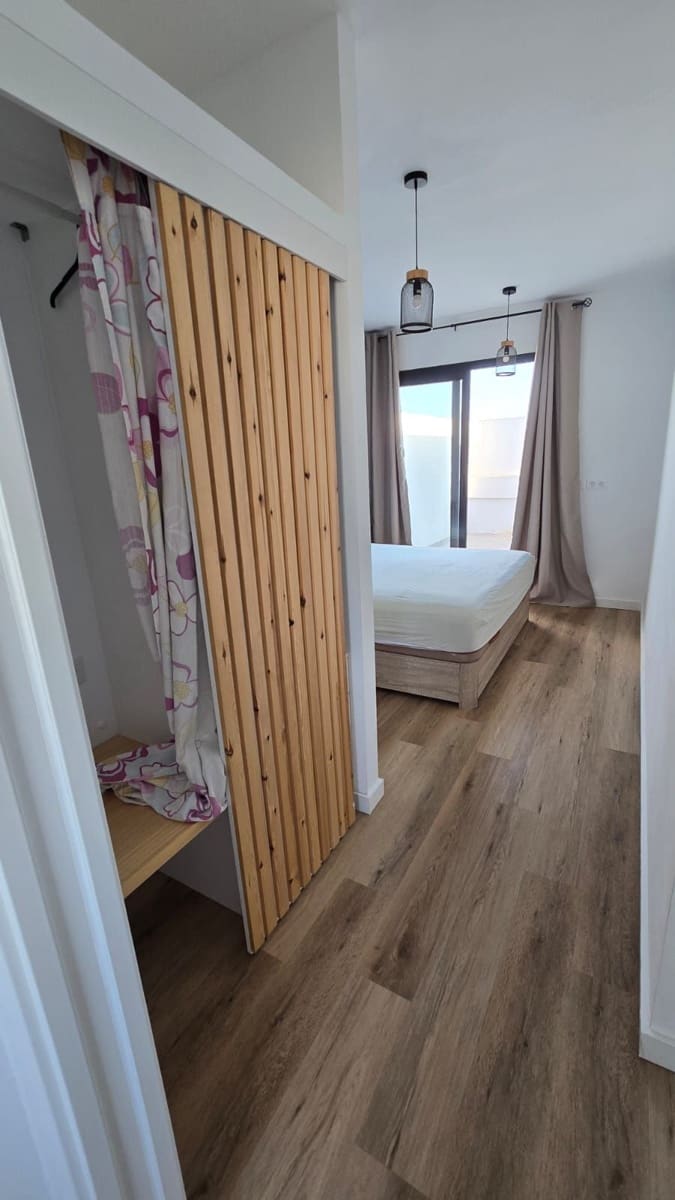 2 bedroom Semi-detached Villa for sale in Corralejo - € 280,000 (Ref: 9568113)