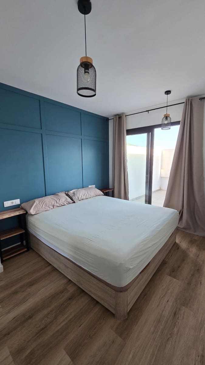 2 bedroom Semi-detached Villa for sale in Corralejo - € 280,000 (Ref: 9568113)