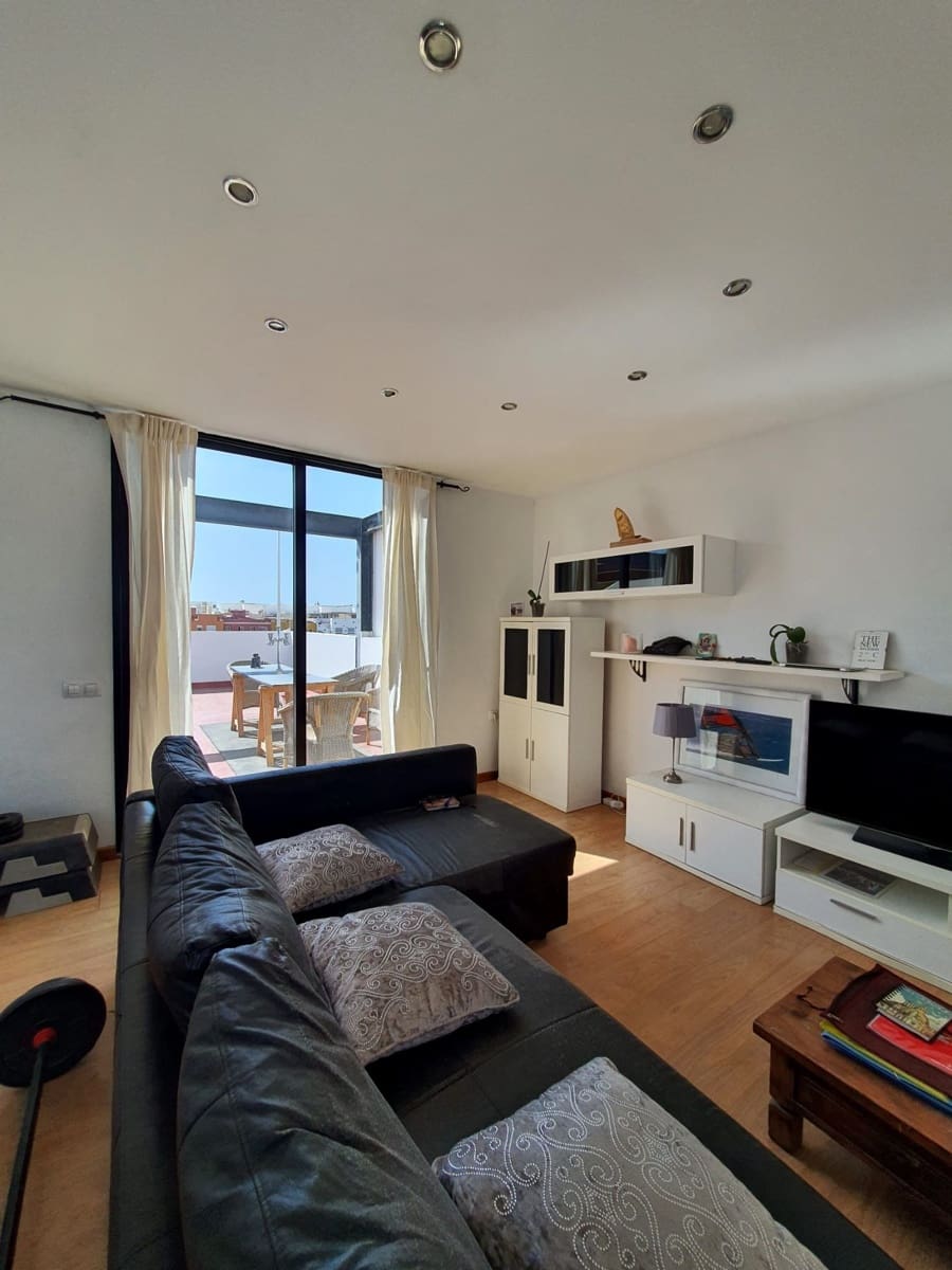 2 Zimmer Apartment zu vermieten in Tarajalejo - 1.200 € (Ref: 9574020)