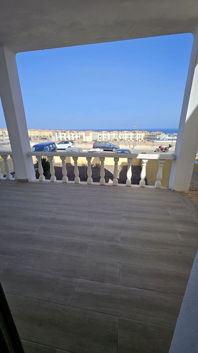 1 sypialnia Mieszkanie na sprzedaż w Costa de Antigua z basenem - 145 000 € (Ref: 9604637)