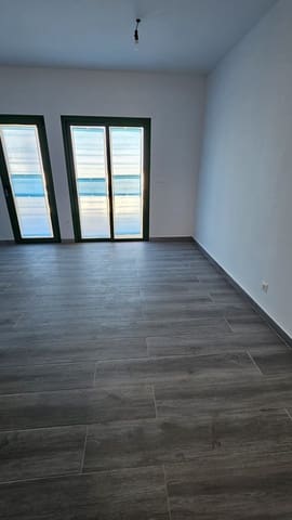 1 soveværelse Lejlighed til salg i Costa de Antigua, Antigua med swimmingpool - € 145.000 (Ref: 9604637)