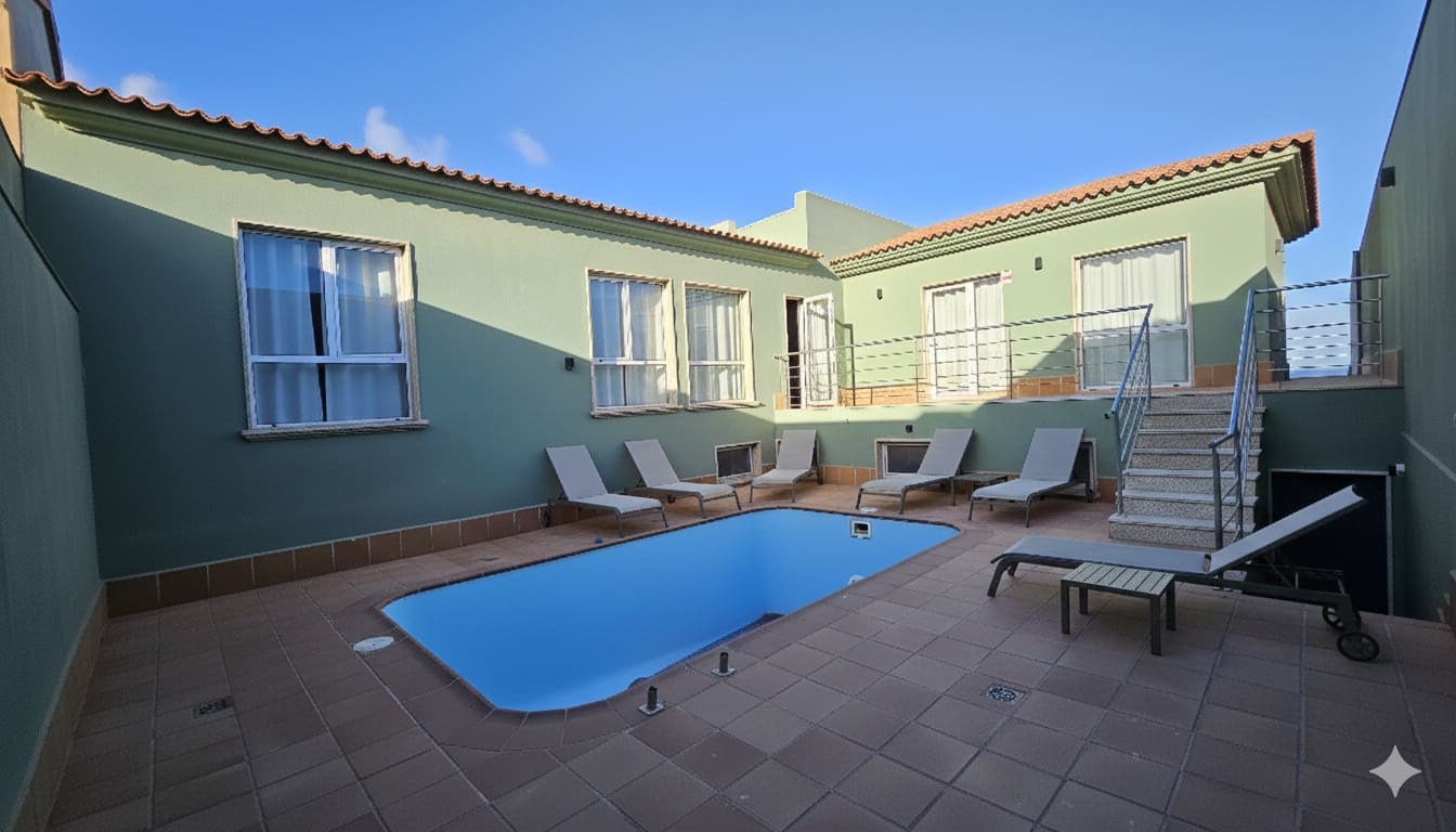 3 soveværelse Villa til salg i Costa de Antigua med swimmingpool garage - € 365.000 (Ref: 9620788)