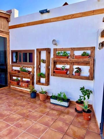 2 soveværelse Villa til salg i Tuineje med swimmingpool garage - € 347.000 (Ref: 9658401)