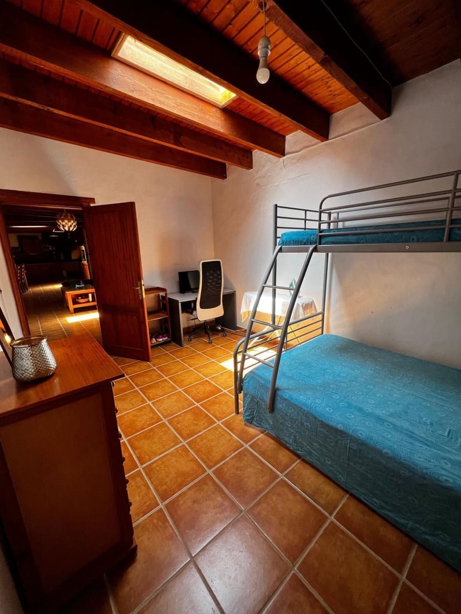 2 soveværelse Villa til salg i Tuineje med swimmingpool garage - € 347.000 (Ref: 9658401)