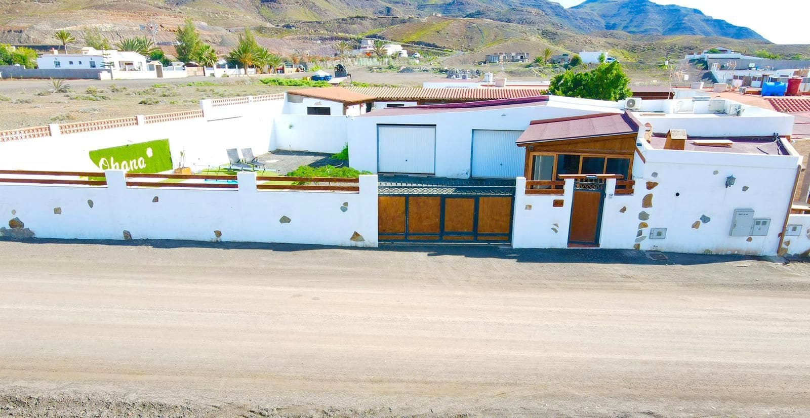 2 soveværelse Villa til salg i Tuineje med swimmingpool garage - € 347.000 (Ref: 9658401)