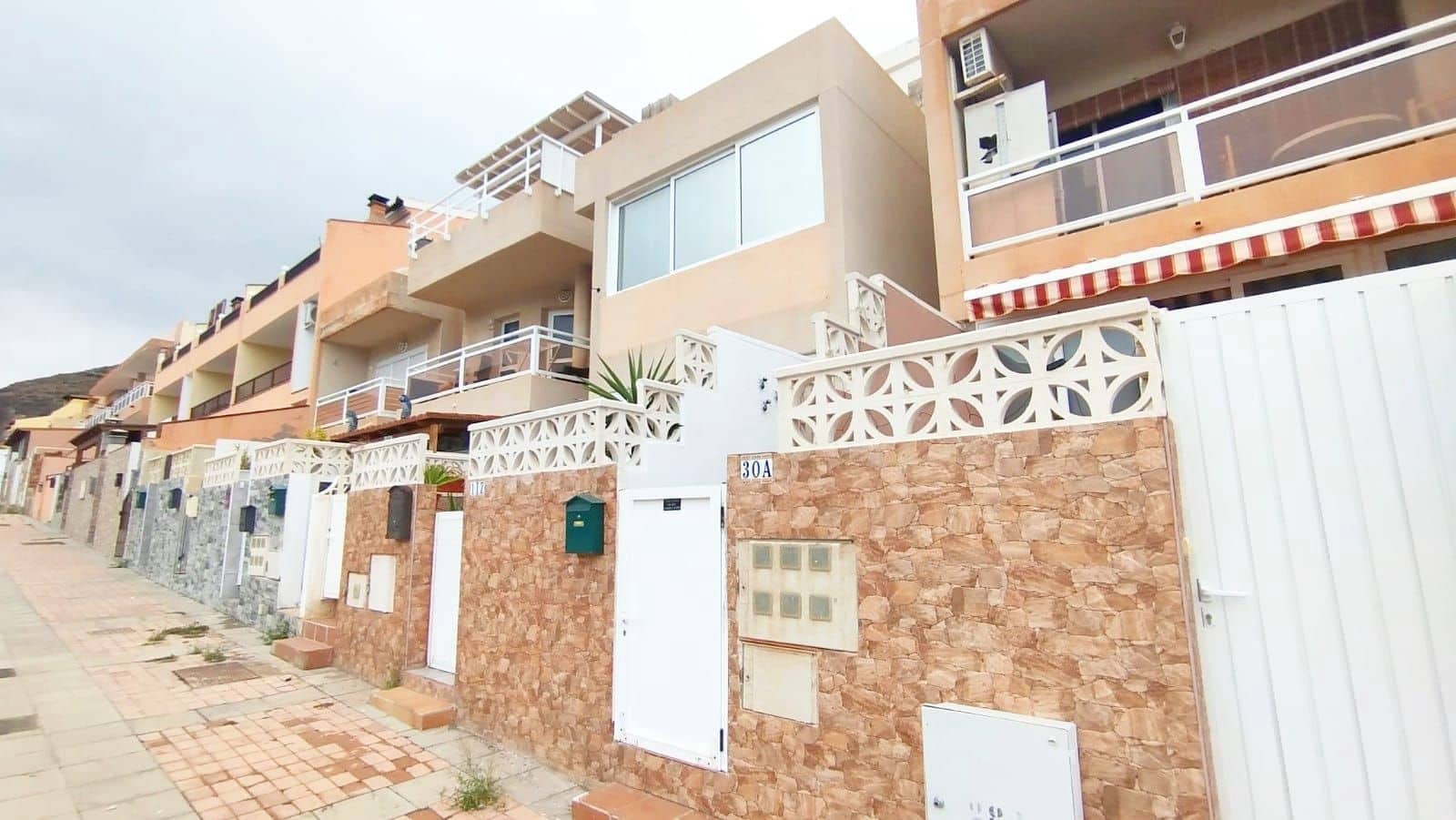 2 bedroom Penthouse for sale in Morro Jable - € 157,000 (Ref: 9719677)