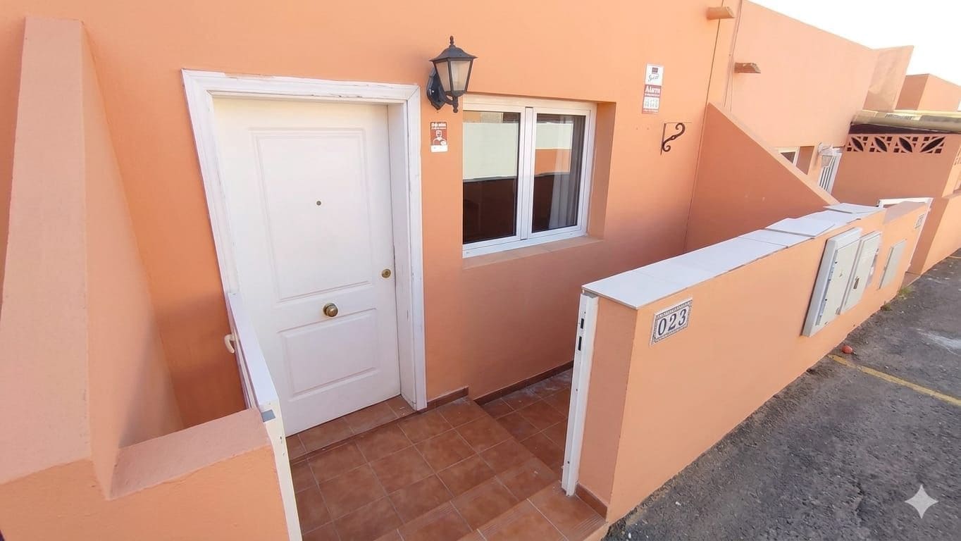 1 soverom Leilighet til salgs i Caleta de Fuste - € 145 000 (Ref: 9755364)