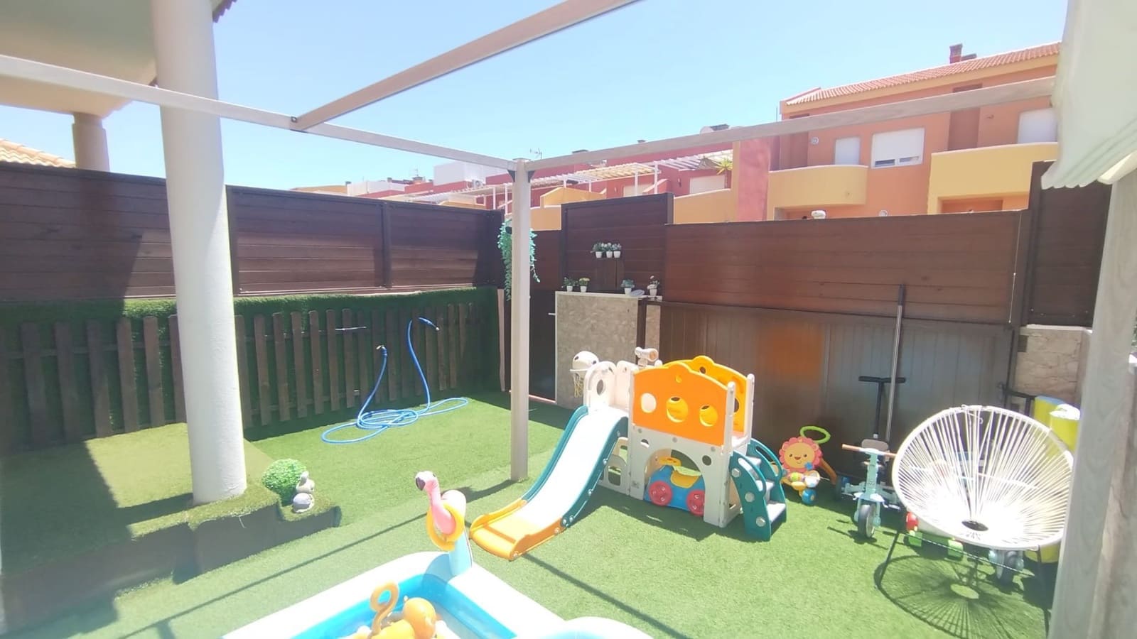 Casa de 4 habitaciones en Puerto del Rosario en venta con garaje - 295.000 € (Ref: 9855033)