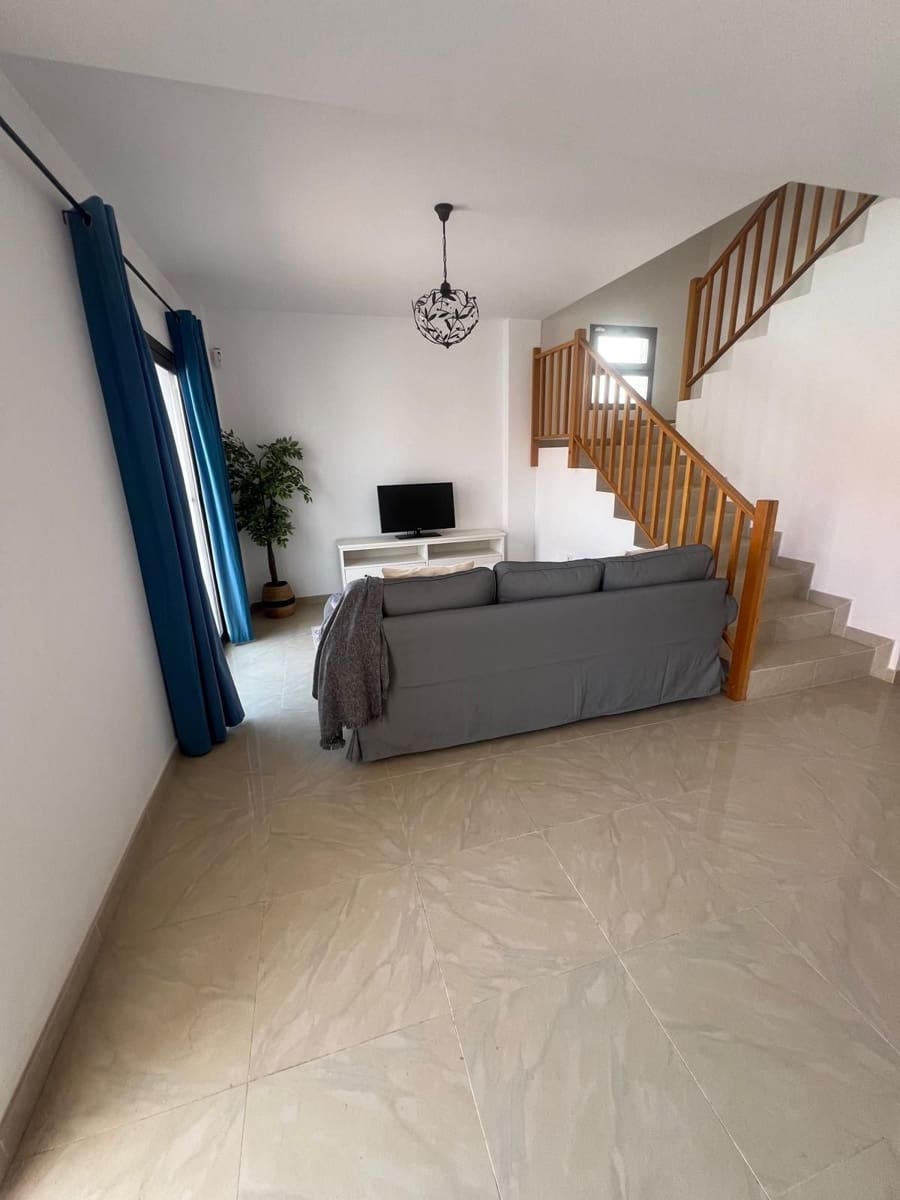 3 bedroom Townhouse for sale in Puerto del Rosario - € 315,000 (Ref: 9873035)