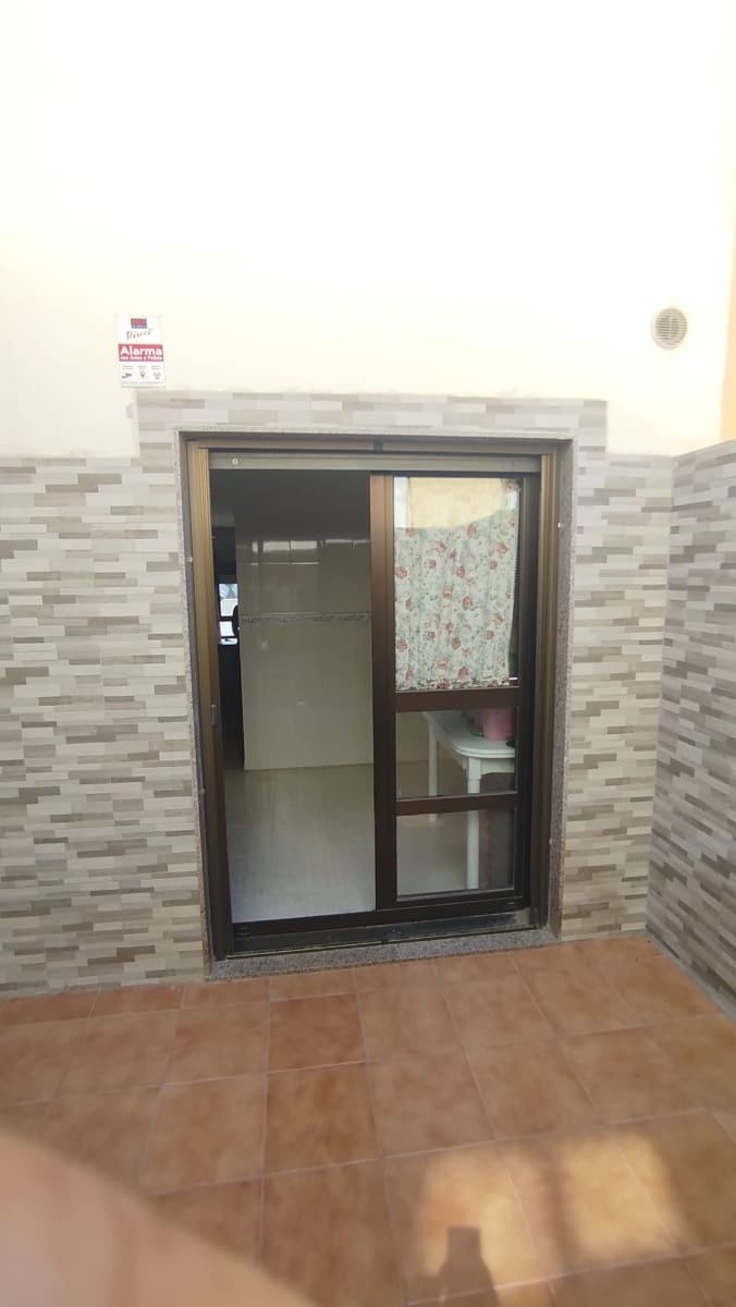 3 bedroom Villa for sale in Puerto del Rosario with garage - € 283,500 (Ref: 9880641)