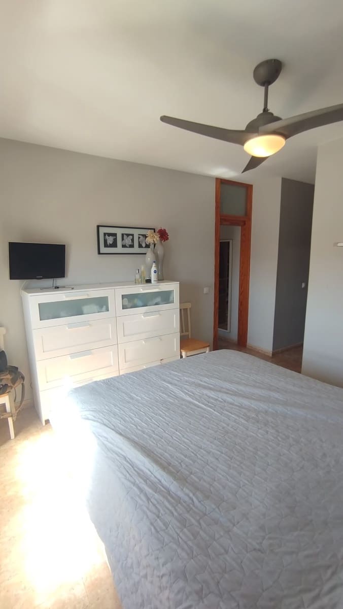 3 bedroom Villa for sale in Puerto del Rosario with garage - € 283,500 (Ref: 9880641)