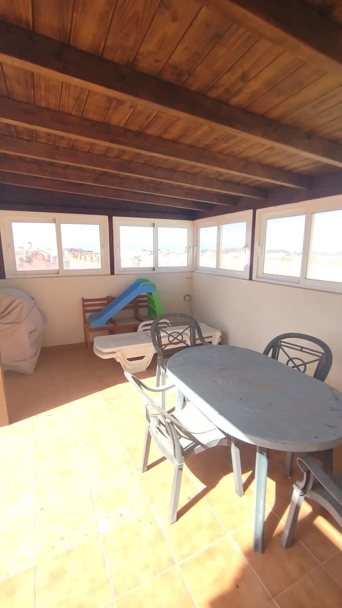 3 bedroom Villa for sale in Puerto del Rosario with garage - € 283,500 (Ref: 9880641)
