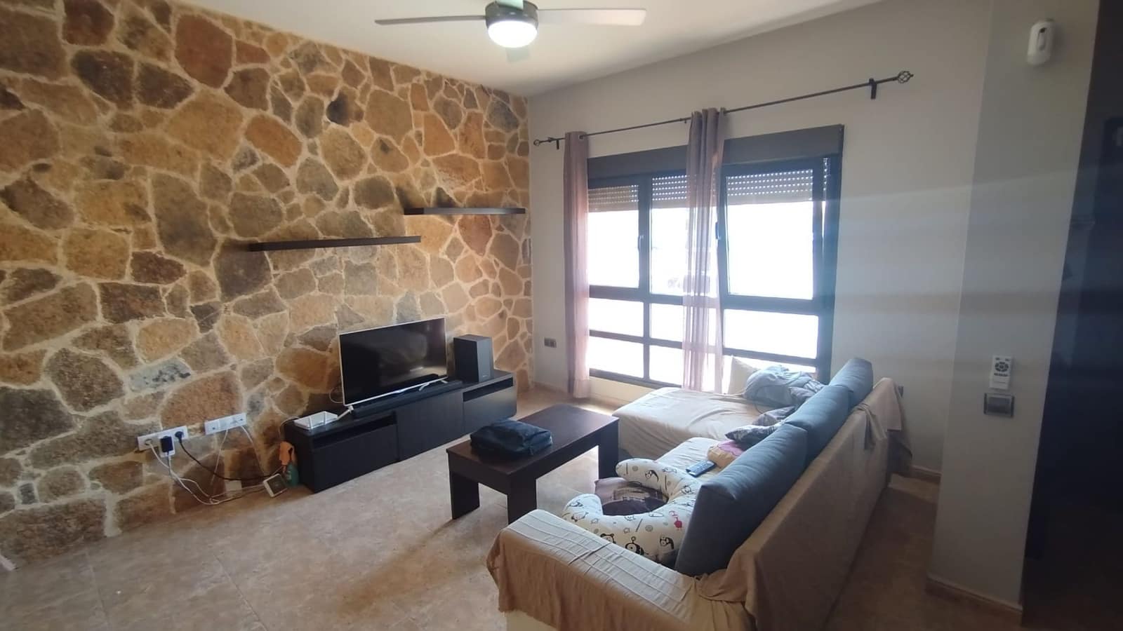 3 bedroom Villa for sale in Puerto del Rosario with garage - € 283,500 (Ref: 9880641)