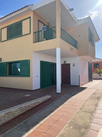 3 makuuhuone Paritalo vuokrattavana paikassa Tarajalejo, Tuineje - 1 200 € (Ref: 9893772)