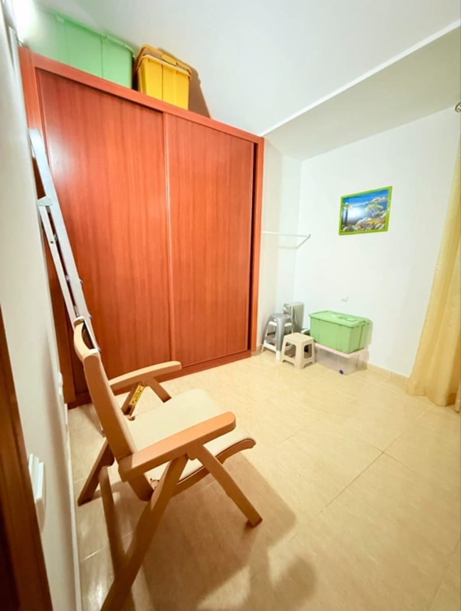 3 bedroom Semi-detached Villa for rent in Tarajalejo with garage - € 1,500 (Ref: 9893772)