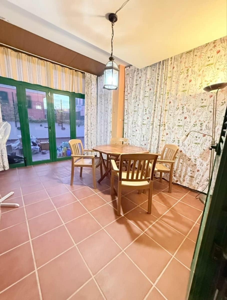 3 bedroom Semi-detached Villa for rent in Tarajalejo with garage - € 1,500 (Ref: 9893772)