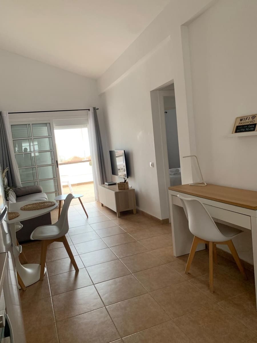 1 Zimmer Bungalow zu verkaufen in Caleta de Fuste mit Pool Garage - 190.000 € (Ref: 9924199)