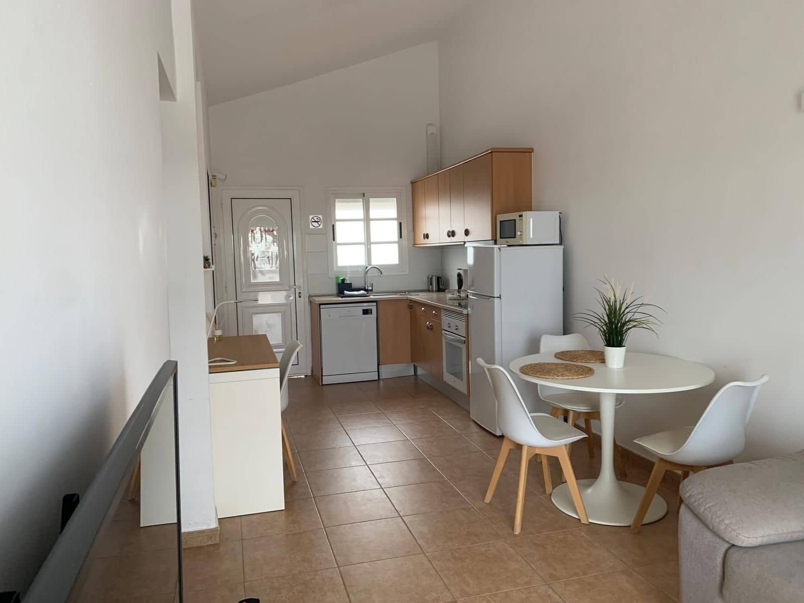 1 Zimmer Bungalow zu verkaufen in Caleta de Fuste mit Pool Garage - 190.000 € (Ref: 9924199)