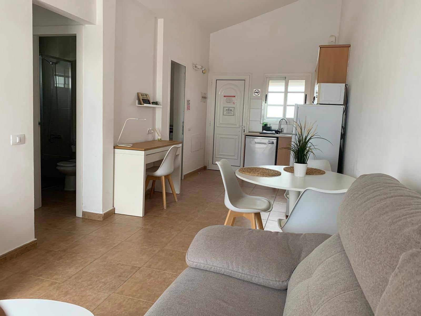 1 Zimmer Bungalow zu verkaufen in Caleta de Fuste mit Pool Garage - 190.000 € (Ref: 9924199)