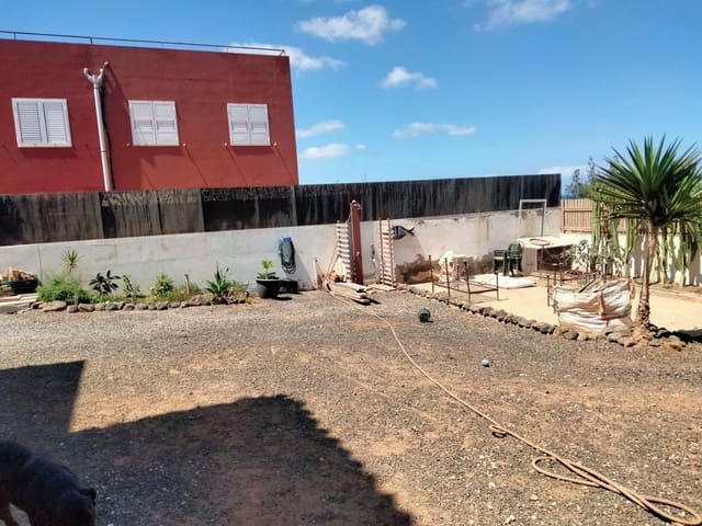 Piso de 3 habitaciones en Puerto del Rosario en venta - 300.000 € (Ref: 9962141)