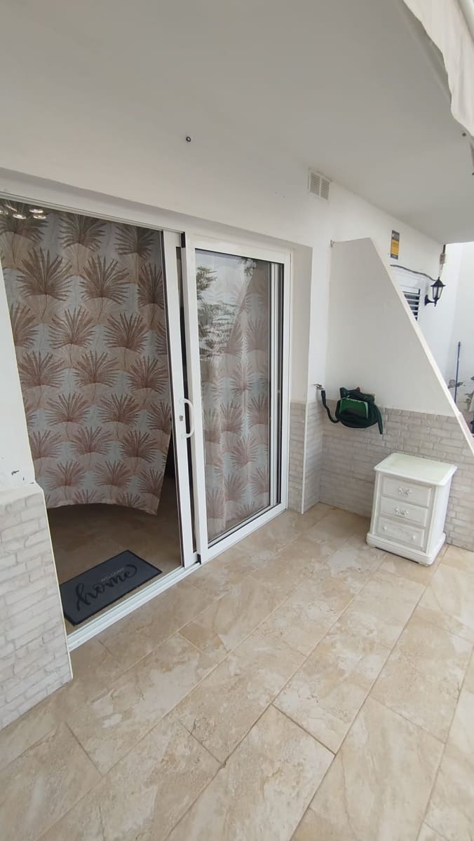 1 sypialnia Apartament na sprzedaż w Costa de Antigua - 150 000 € (Ref: 9986449)