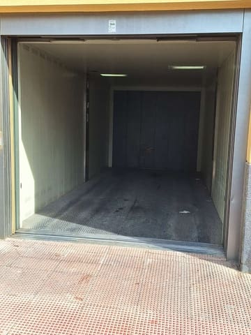 Garaż na sprzedaż w Puerto Deportivo, Torrevieja - 19 999 € (Ref: 8309012)