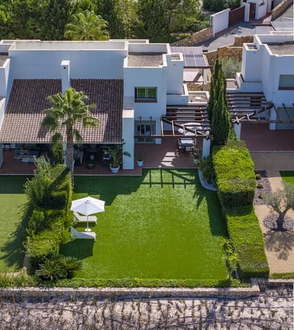 3 soverom Villa til salgs i Las Colinas Golf, Orihuela med svømmebasseng garasje - € 559 000 (Ref: 8248439)