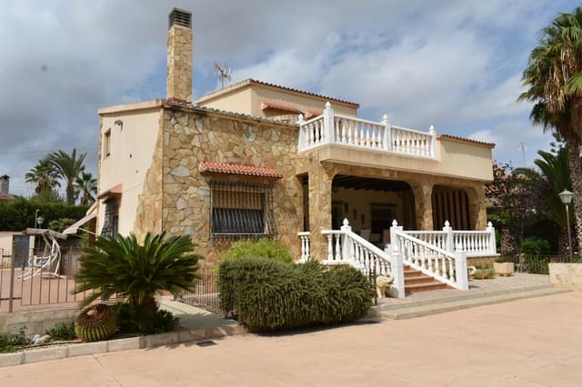 4 soverom Villa til salgs i Peña de las Águilas, Elche / Elx med svømmebasseng garasje - € 459 000 (Ref: 8741951)