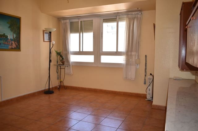 4 makuuhuone Asunto myytävänä paikassa Villena - 110 000 € (Ref: 8878876)