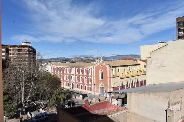 4 makuuhuone Asunto myytävänä paikassa Villena - 110 000 € (Ref: 8878876)