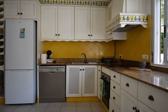 3 bedroom Villa for sale in Calas Santa Pola Este, Santa Pola with pool garage - € 399,000 (Ref: 8895392)