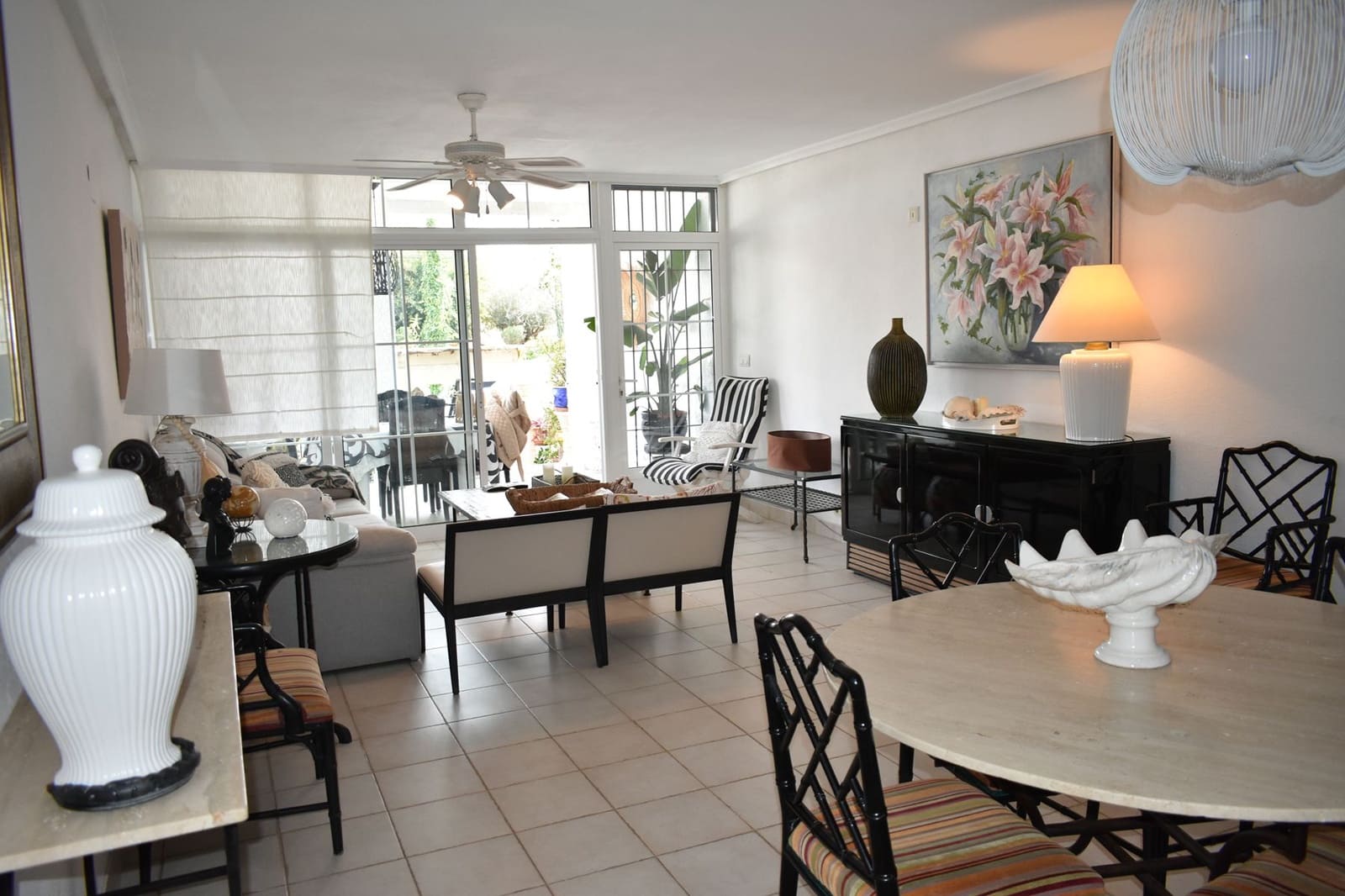 3 makuuhuone Huvila myytävänä paikassa Santa Pola mukana uima-altaan 
autotalli - 399 000 € (Ref: 8895392)