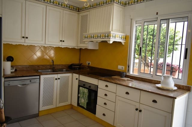 3 bedroom Villa for sale in Calas Santa Pola Este, Santa Pola with pool garage - € 399,000 (Ref: 8895392)