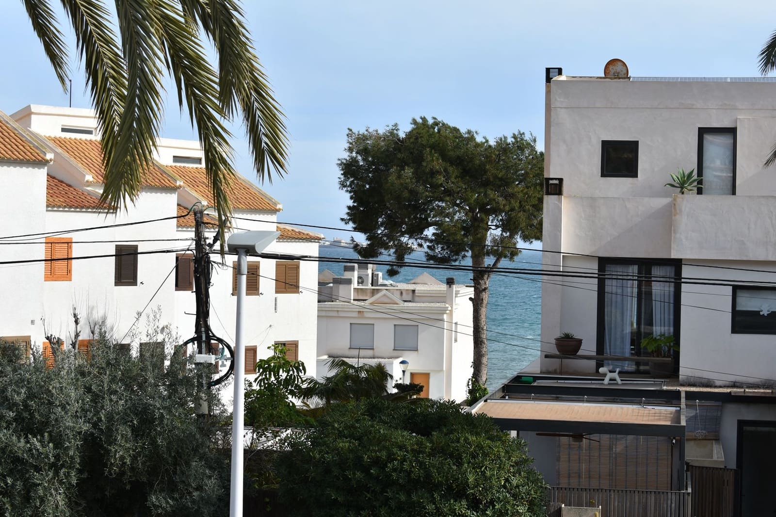 3 makuuhuone Huvila myytävänä paikassa Santa Pola mukana uima-altaan 
autotalli - 399 000 € (Ref: 8895392)