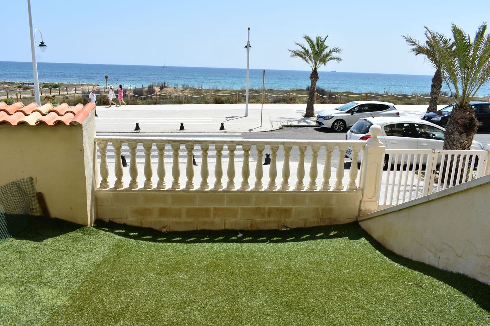 3 bedroom Apartment for sale in Arenales del Sol with pool garage - € 398,000 (Ref: 9016265)
