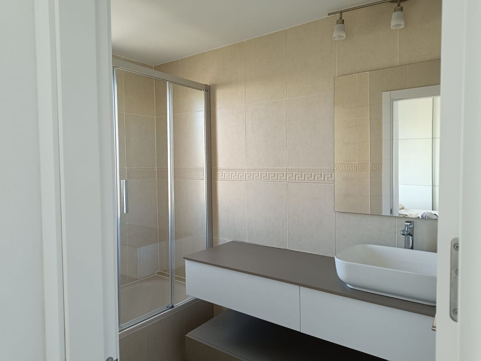 2 slaapkamer Appartement te koop in Benidorm met zwembad garage - € 380.000 (Ref: 9654233)